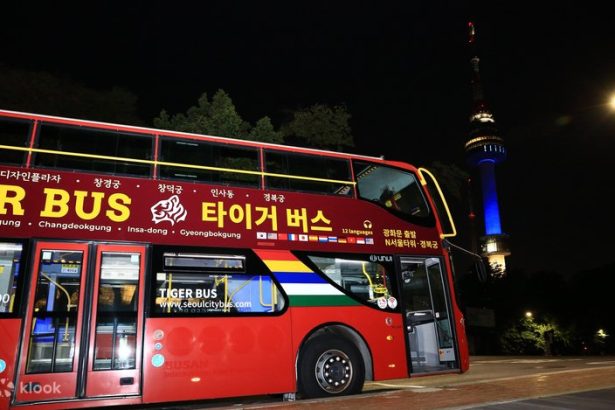 Bus Wisata Keliling Kota Seoul