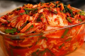 Cara Membuat Kimchi Sawi Putih yang Renyah
