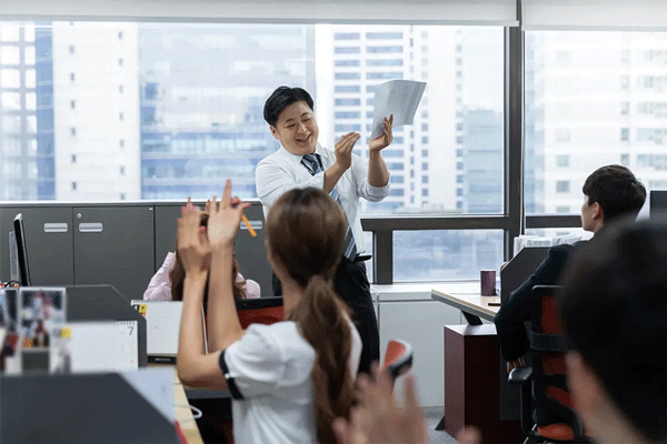 Keuntungan Bekerja di Korea Selatan dan Rincian Gaji Minimum