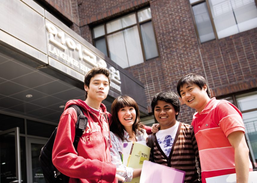 Syarat Minimal Nilai Rapor SMA untuk Daftar Beasiswa GKS Undergraduate