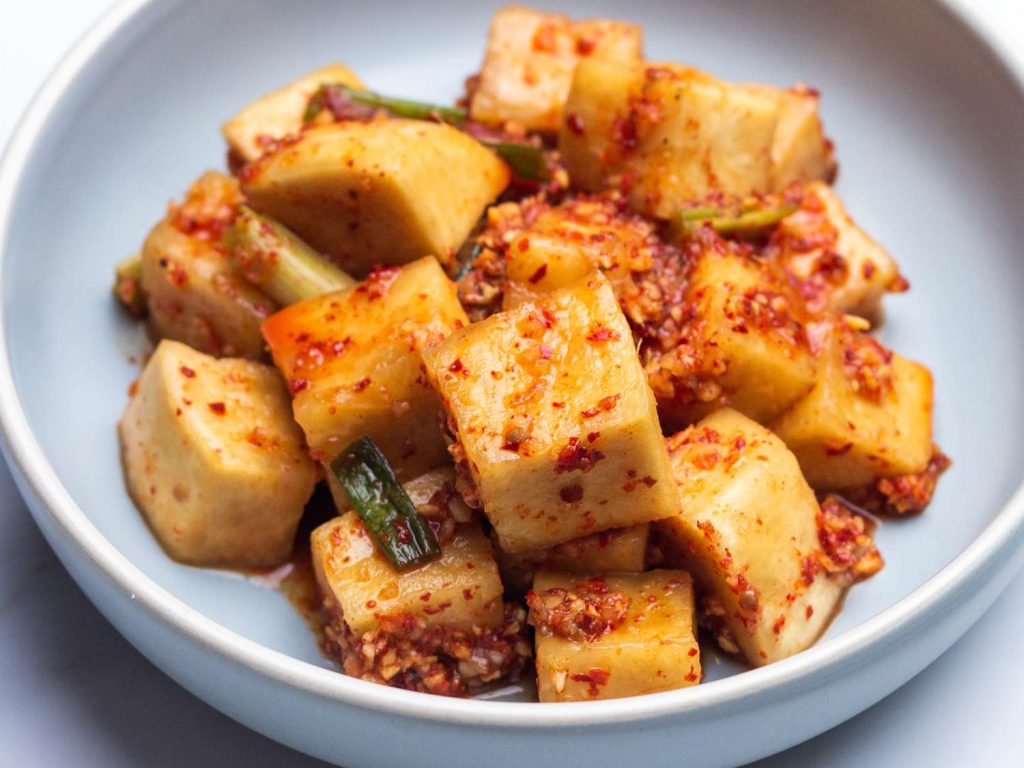 Cara Membuat Kimchi dari Bahan Buah-Buahan Segar Seperti Apel dan Mangga Muda