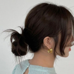 Cara Membuat Sanggul Rambut Berantakan Tapi Rapi atau Messy Bun Ala Drakor