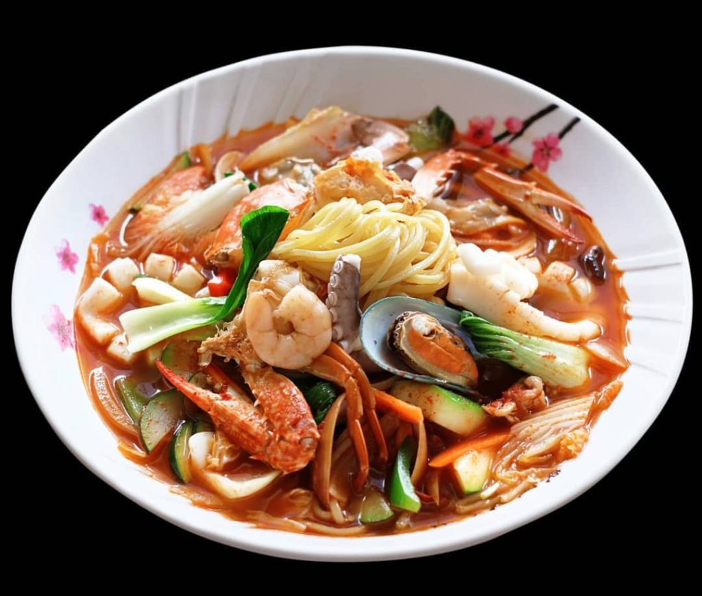 Resep Membuat Jjamppong Mi Kuah Seafood Pedas