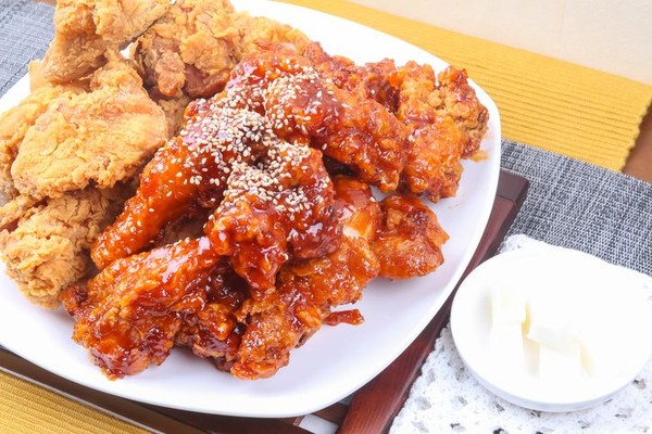 Resep Yangnyeom Chicken Ayam Goreng Tepung Saus Merah Pedas Manis Gurih